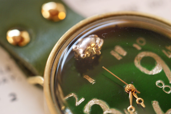 ミレバミルホド若返る！逆回転カエル時計。 1枚目の画像