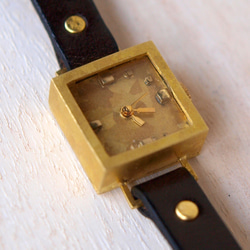 キャラメルミニ正方形b 手作り腕時計　真鍮、革 7枚目の画像