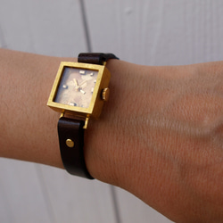 キャラメルミニ正方形b 手作り腕時計　真鍮、革 4枚目の画像