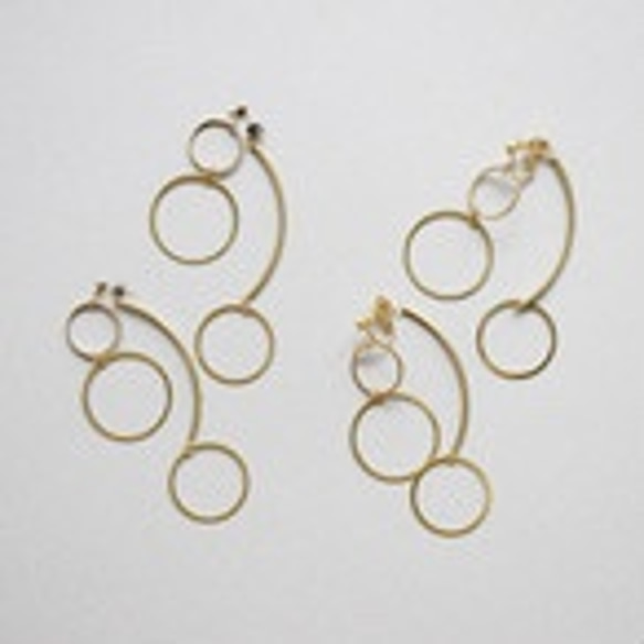 Brass earrings / Triple circle : ブラスイヤリング / トリプルサークル 1枚目の画像