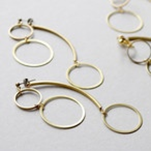 Brass earrings / Triple circle : ブラスイヤリング / トリプルサークル 2枚目の画像