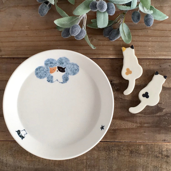 猫のうつわ「モクモク 三毛猫」小皿と猫の箸置きセット 小皿