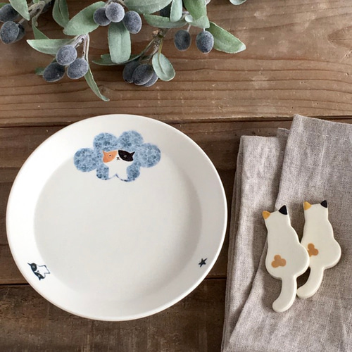猫のうつわ「モクモク 三毛猫」小皿と猫の箸置きセット 小皿