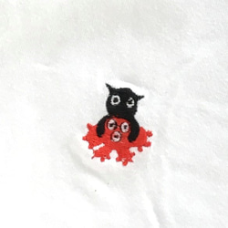 猫にタコ刺繍Tシャツ 3枚目の画像