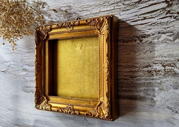 壁掛けオブジェ「ゴールド」正四角形・ウォールデコ・独立スタンド・金縁額装 9枚目の画像