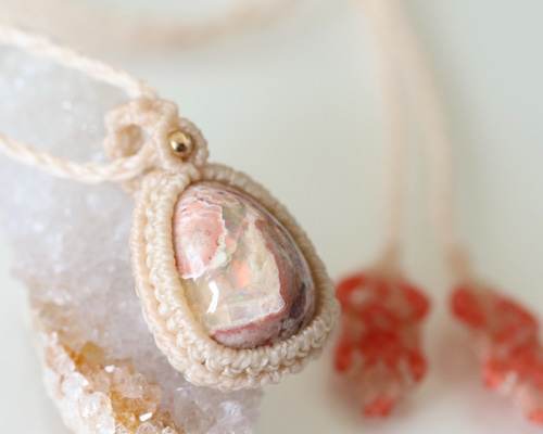 シンプルな首飾りカンテラオパール8【マクラメネックレス】 ネックレス