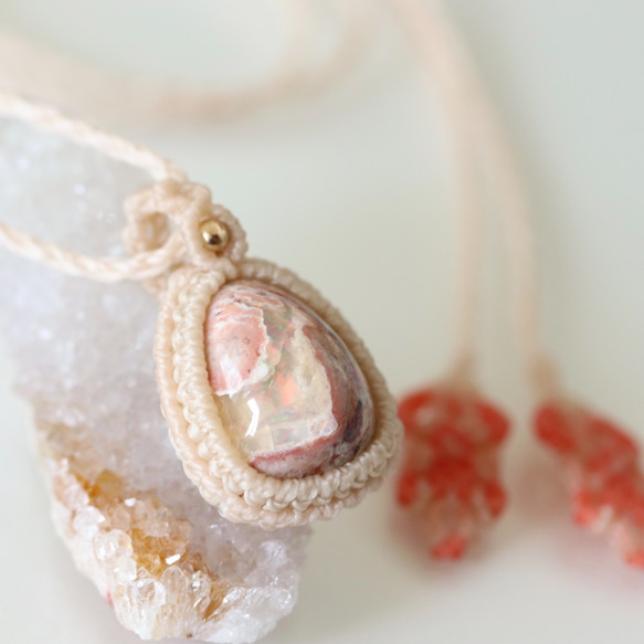 シンプルな首飾りカンテラオパール8【マクラメネックレス】 ネックレス