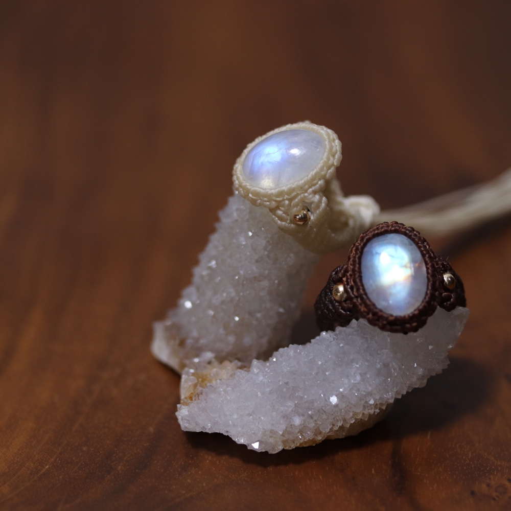 【creema限定】宝石質レインボームーンストーンの指輪【リンクコーデ2020】