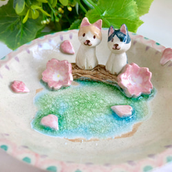 テーブル風景桜子犬カップルセラミック飾り皿 3枚目の画像