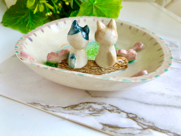 テーブル風景桜子犬カップルセラミック飾り皿 5枚目の画像
