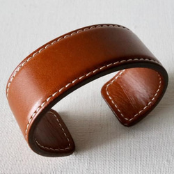 ボッデガヴェネタ　レザーバングル　キャメル CXC シーエックスシー ／レザーバングル（camel/gold)｜Accessory