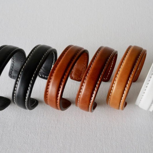 PERSIMMON 18mm幅 革製 バングル キャメル × オフホワイト バングル