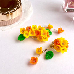 ふんわり香る金木犀（アシンメトリー・イヤーカフ）花びら揺れる 2枚目の画像