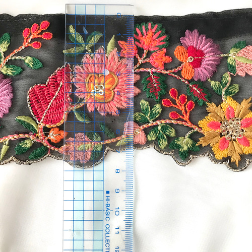インド刺繍リボン 花柄刺繍 NO,7インド サリーボーダー 刺繍