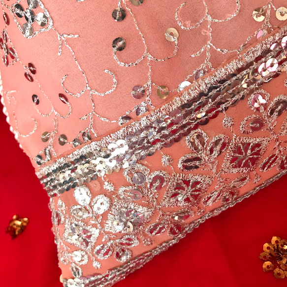 インド刺繡　　巾着バック　ポーチ　NO,10  ピンク　インド　サリー　サリーボーダー　　刺繍　生地　布　素材　小物　　 4枚目の画像