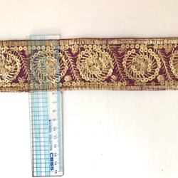 インド刺繍リボン　ユーズド　NO,8 インド　サリーボーダー　刺繍　生地　布　素材　テープ　小物 4枚目の画像