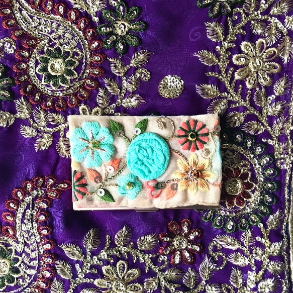 名刺入れ　カードケース　NO,11 インド刺繍リボン　 インド　サリーボーダー　刺繍　生地　布　テープ　小物 2枚目の画像