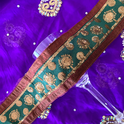 インド刺繍リボン　ユーズド　NO,19 インド　サリーボーダー　刺繍　生地　布　素材　テープ　小物 3枚目の画像