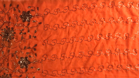 端切れ　オレンジ　O-23　インドサリー製　ザリワーク（金属刺繍生地） 1枚目の画像