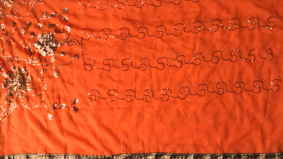 端切れ　オレンジ　O-23　インドサリー製　ザリワーク（金属刺繍生地） 3枚目の画像