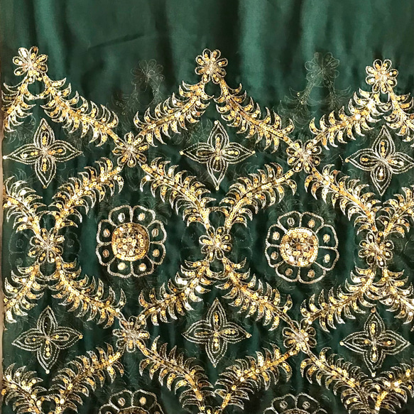 端切れ グリーン G-21 インドサリー製 ザリワーク（金属刺繍生地