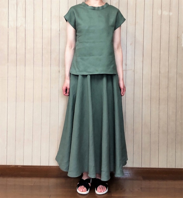 新色オリーブ　リネンフレアースカートとフレンチスリーブのセットアップ 3枚目の画像