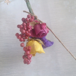 ドライフラワー ミニバラの小さな花束ガーラント ガーラント 2枚目の画像