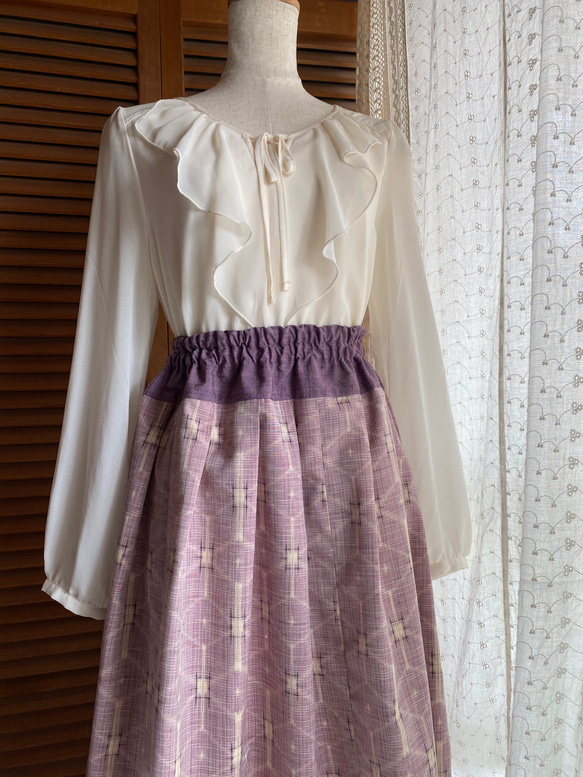 sale　絹紬　幾何学麻の葉模様のフレアスカート ラベンダー　くすみピンク　着物リメイク 80 4枚目の画像