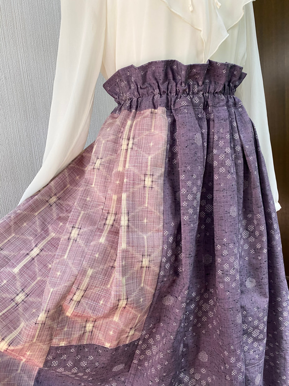 絹紬　２柄　渋紫幾何学ドット　ピンク麻の葉模様フレアスカート　着物裏白絹ペチコート付　85 3枚目の画像