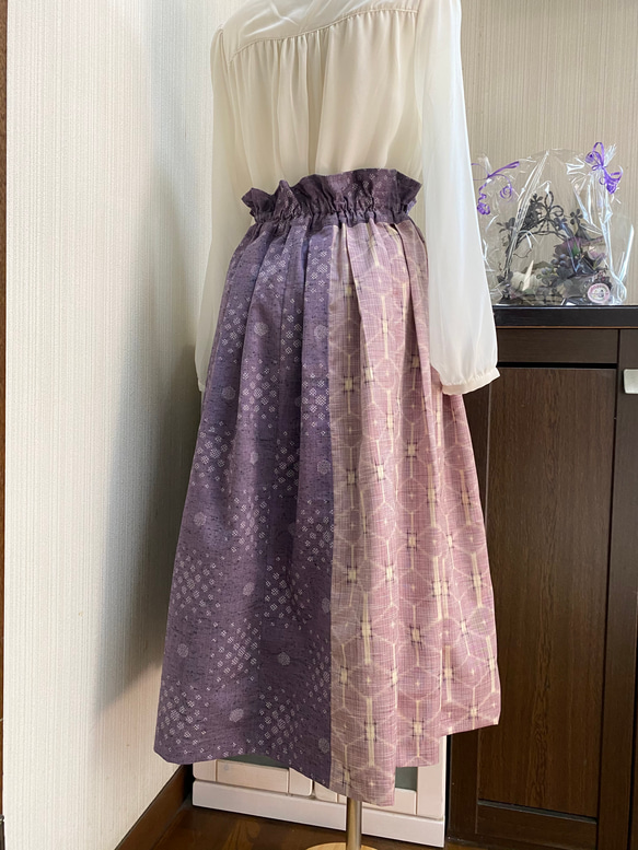 絹紬　２柄　渋紫幾何学ドット　ピンク麻の葉模様フレアスカート　着物裏白絹ペチコート付　85 4枚目の画像