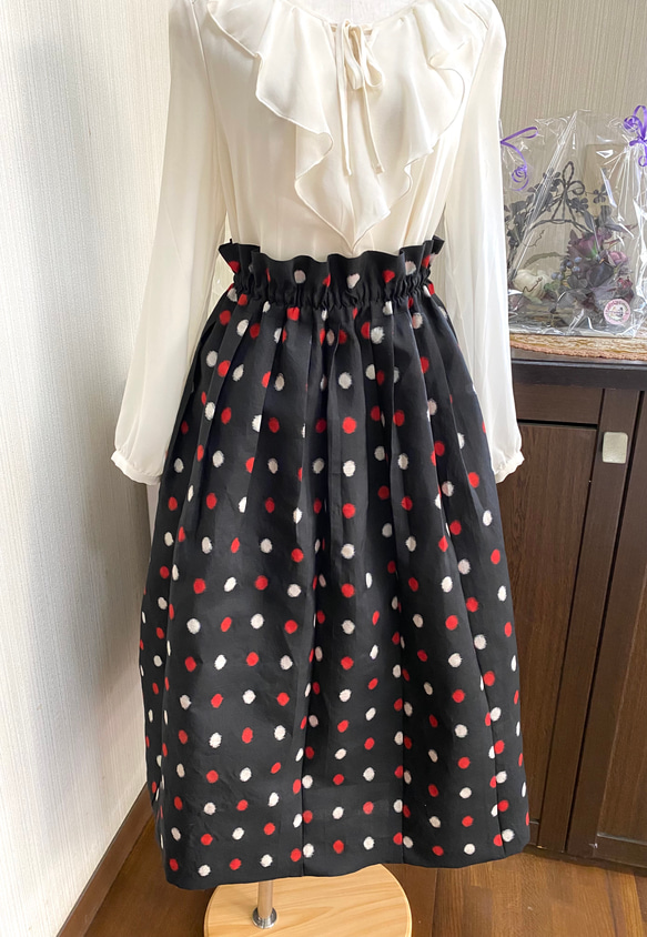 フラメンコ スカート 黒と白の水玉 ペチコート付き フラメンコ 衣装