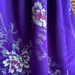 着物リメイク　華やか紫フレアスカート　絹お召し　白絹ペチコート付き　36 2枚目の画像
