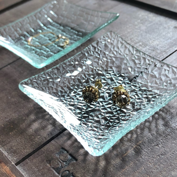 ダイヤ　　小皿　　昭和レトロガラス　アンティーク　型ガラス　もったいないをカタチに　思い出と一緒に 8枚目の画像