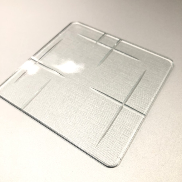 New!　かすり　　ガラスコースター　　昭和レトロガラス　アンティーク　型ガラス　もったいないをカタチに　 3枚目の画像