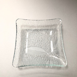 めばえ　　豆皿　小さい皿　昭和レトロガラス　アンティーク　型ガラス　もったいないをカタチに　思い出と一緒に 2枚目の画像