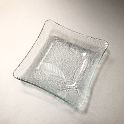 めばえ　　豆皿　小さい皿　昭和レトロガラス　アンティーク　型ガラス　もったいないをカタチに　思い出と一緒に 4枚目の画像