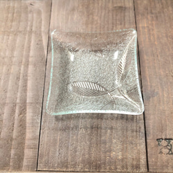 めばえ　　豆皿　小さい皿　昭和レトロガラス　アンティーク　型ガラス　もったいないをカタチに　思い出と一緒に 6枚目の画像