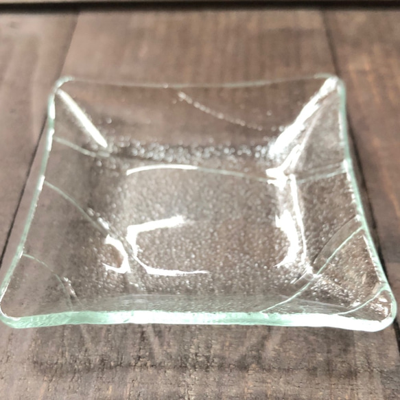 みずわ　　豆皿　小さい皿　昭和レトロガラス　アンティーク　型ガラス　もったいないをカタチに　思い出と一緒に 5枚目の画像