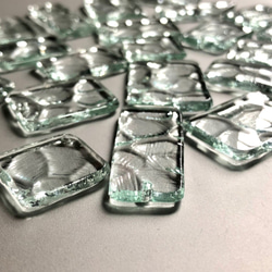 四角ピアス　4mmガラス　石目　シルバー色　昭和レトロガラス　型板ガラス　アンティーク　もったいないをカタチに　　 7枚目の画像
