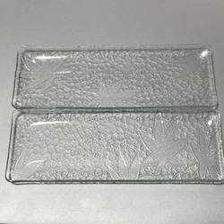 オーダー　もみじ　長皿（小）　2枚　昭和レトロガラス　アンティーク　型ガラス　もったいないをカタチに　思い出と一緒に 2枚目の画像