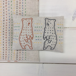 送料無料 刺し子 刺繍 ［クマ］巾着＆ポケットティッシュカバー 5枚目の画像