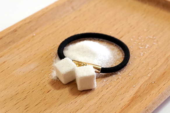 シンプルな白い砂糖キューブヘアリング|シミュレーション食品粘土ヘアリング注文生産 2枚目の画像