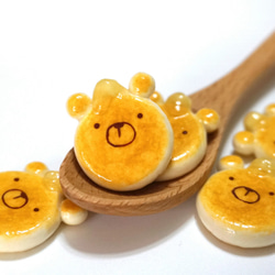 HealingKumaコレクションBear Pancake Brooch | Simulationミニフードキーホルダー 1枚目の画像