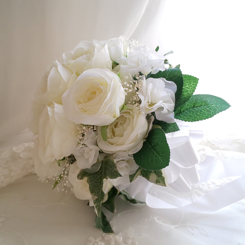 ウエディングブーケ（ホワイトローズA）ブートニア込み ブーケ