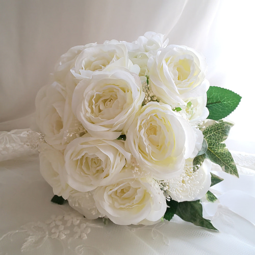 ウエディングブーケ（ホワイトローズA）ブートニア込み ブーケ