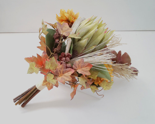 和装、洋装用ブーケ　⭐︎ブートニア付き 芍薬と藤のパープルブーケ ブートニア付き 和装 洋装 ウェディング