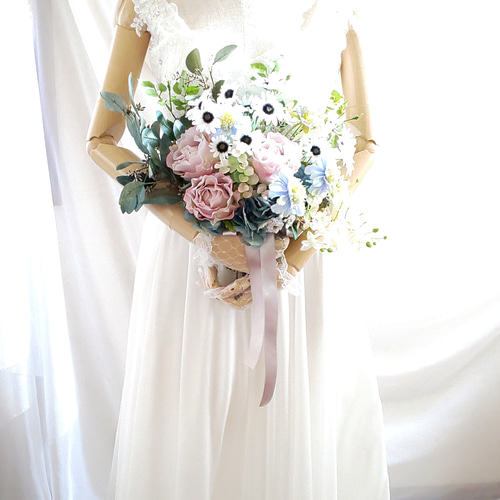 ウエディングクラッチブーケ（エレガント）ブートニアこみ 貴女だけの