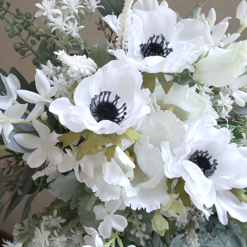 ウエディングクラッチブーケ（アネモネ)ブートニア込み 世界で1