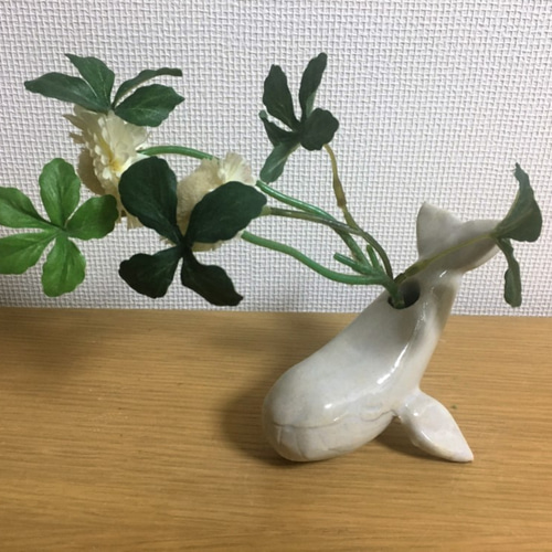 魚模様の手作り陶器花瓶 おさかな模様 陶器の花瓶 ZA440