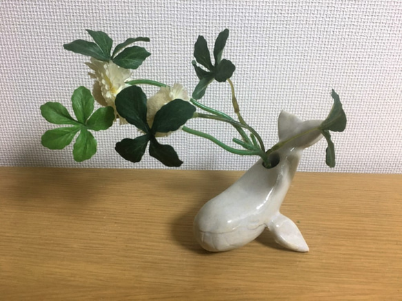 おしゃれな✨クジラの置物　花器　インテリア　陶器 楽天市場】1000円OFFクーポン おきもの 鯨陶器 クジラ 置物 風水